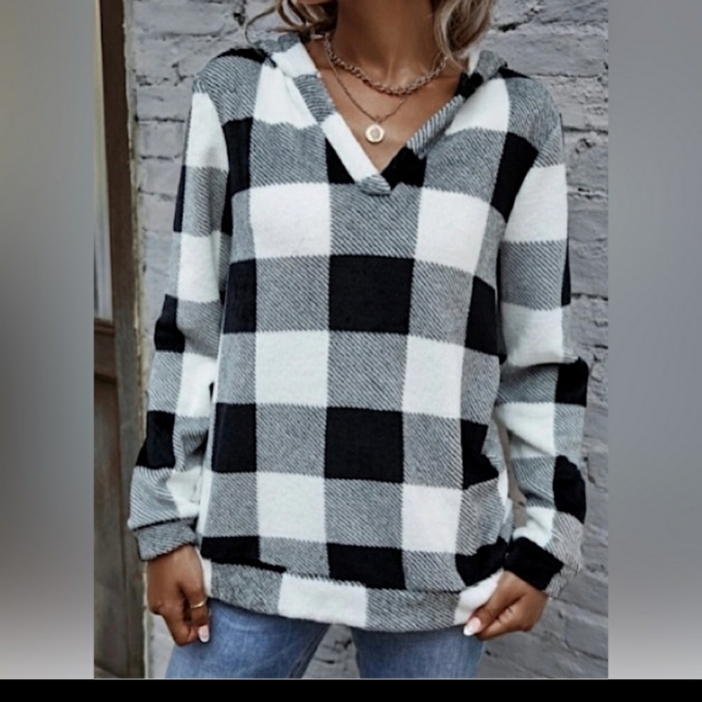 Buffalo Plaid Flannel Hoodie Top - Picture 4 of 7